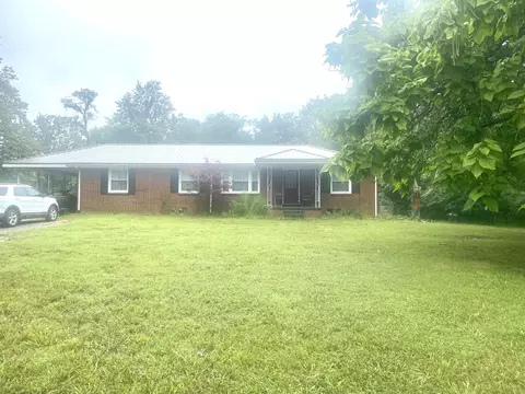 257 Wilkie St N, Mcewen, TN 37101