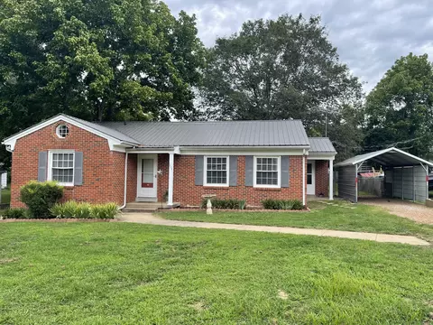 111 Morrison St, Centerville, TN 37033
