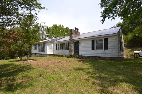 1274 E College St, Pulaski, TN 38478