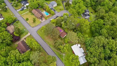 7033 Pinebrook Dr, Harrison, TN 37341 photo 2