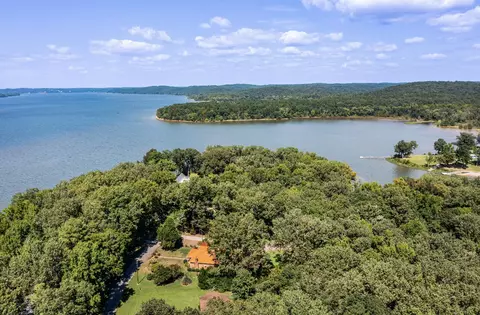 744 Wisteria Ln, Waverly, TN 37185