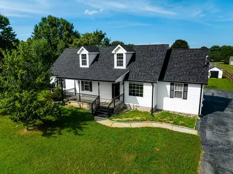 218 Sky Harbor Dr, Murfreesboro, TN 37129