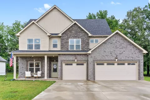 1144 Chagford Dr, Clarksville, TN 37043