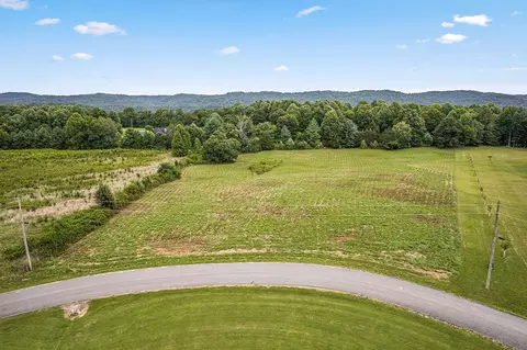 5064 Fire Fly Ln, Cookeville, TN 38506