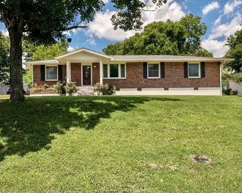 3814 Bonnacreek Dr, Hermitage, TN 37076