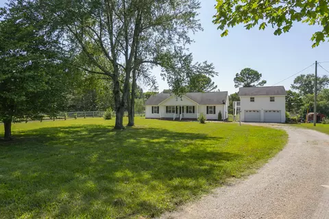 4670 Lunns Store Rd, Chapel Hill, TN 37034