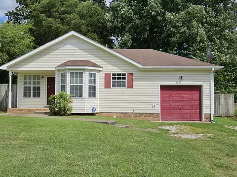 705 Princeton Cir, Clarksville, TN 37042