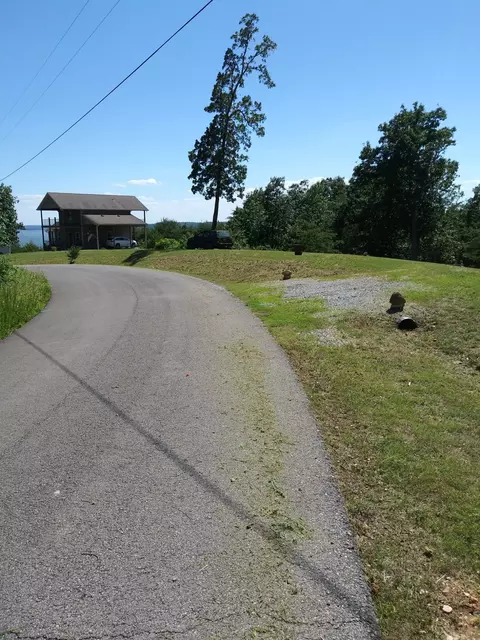 210 Turtle Point Ln, Waverly, TN 37185 photo 8