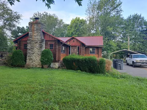 1408 Sue Ann Ln, Lafayette, TN 37083