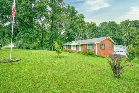 219 Lakeshore Dr, Mcminnville, TN 37110
