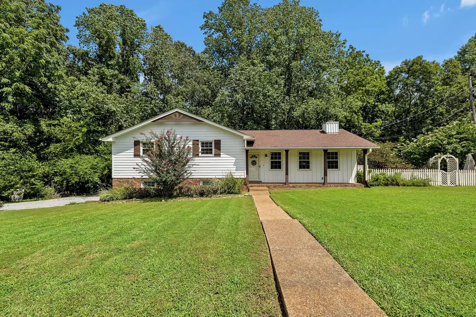  149 Oak Forest Dr, Goodlettsville, TN 37072 photo 2