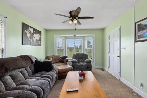 4247 Armstrong Rd, Springfield, TN 37172 photo 9
