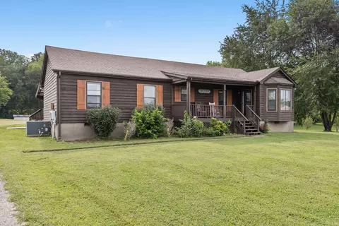 4247 Armstrong Rd, Springfield, TN 37172 photo 2