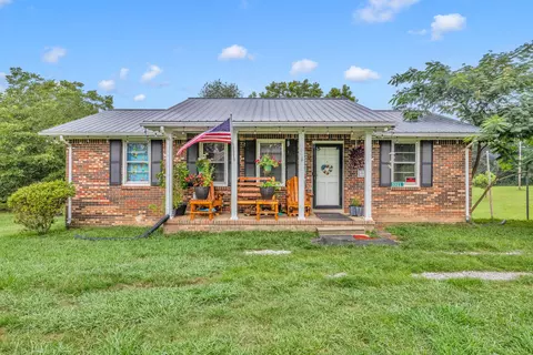5311 J D Burlison Jr Ln, Centerville, TN 37033