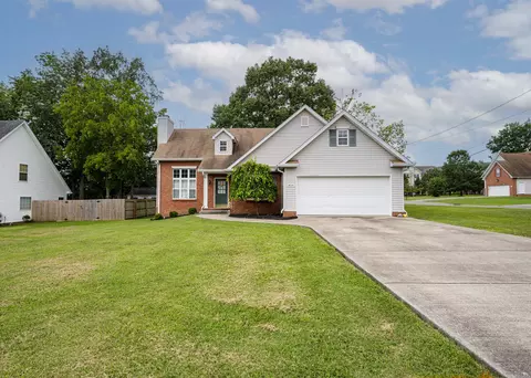 823 Buckhaven Dr, Smyrna, TN 37167