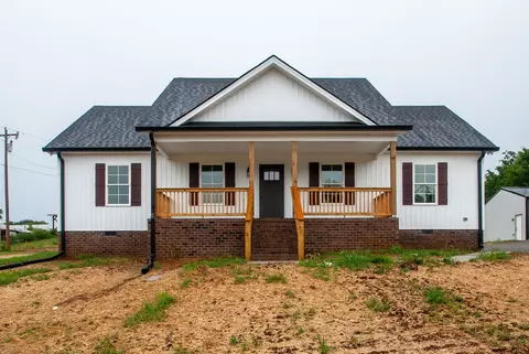 2213 Claude Fox Rd, Cornersville, TN 37047