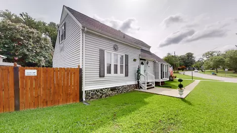 601 Netherlands Dr, Hermitage, TN 37076
