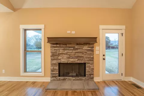 2093 Beverly Ct, Springfield, TN 37172 photo 9