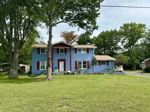 1306 Elliott Dr, Murfreesboro, TN 37129