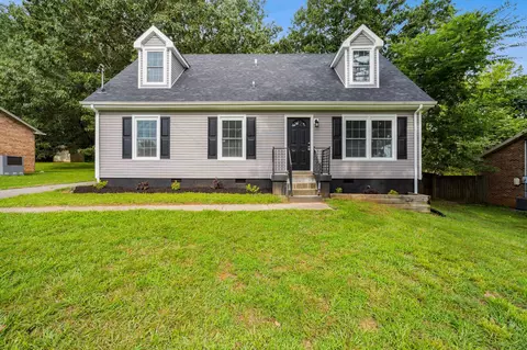 1830 Palamino Dr, Clarksville, TN 37042