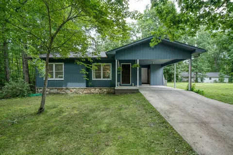 2023 Black Wolf Dr, Crossville, TN 38572