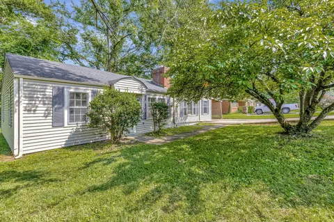 2702 Hartford Dr, Nashville, TN 37210