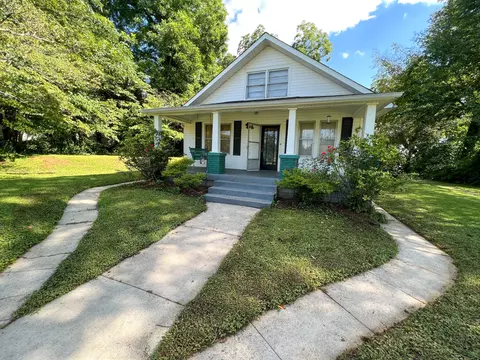 506 Spring St, Decherd, TN 37324 photo 2
