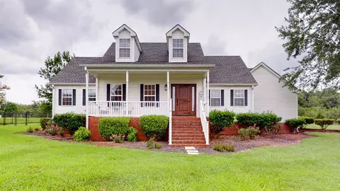 16 Caplenor Ln, Lebanon, TN 37090