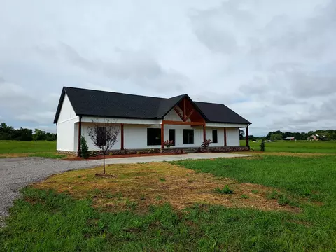 141 John Shaw Rd, Lewisburg, TN 37091