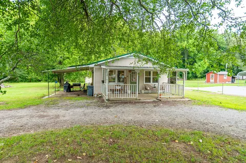 26 Benson Cir, Fayetteville, TN 37334