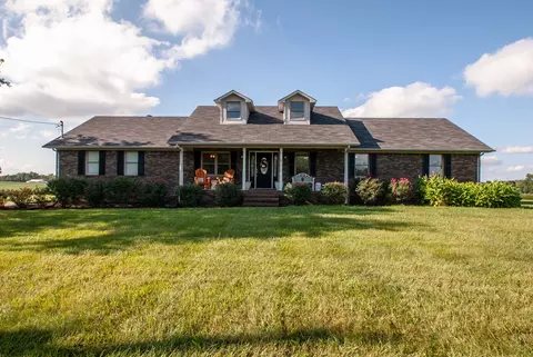 61 Mcmillian Rd, Fayetteville, TN 37334