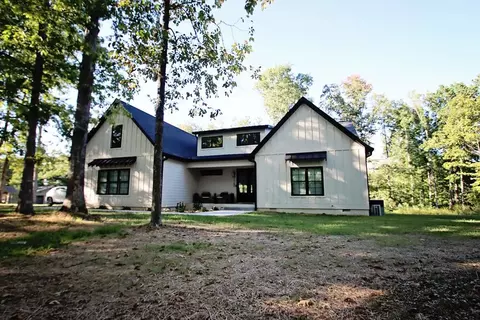 1163 Skyline Dr, Sparta, TN 38583