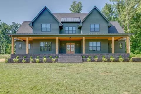 381 Eastside Rd, Burns, TN 37029