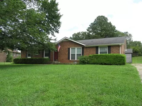 404 Christopher Dr, Clarksville, TN 37042