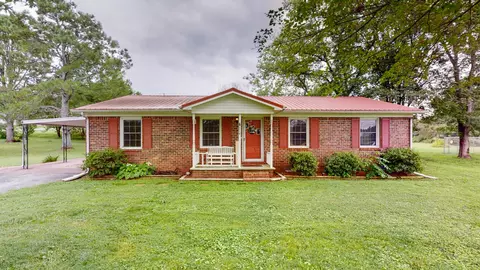 514 Railroad St, Petersburg, TN 37144