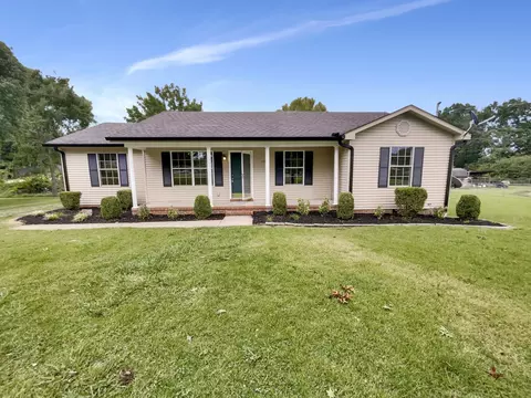 1304 Amberwood Ct, Lewisburg, TN 37091
