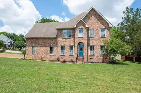 502 Briarwood Ln, Smyrna, TN 37167