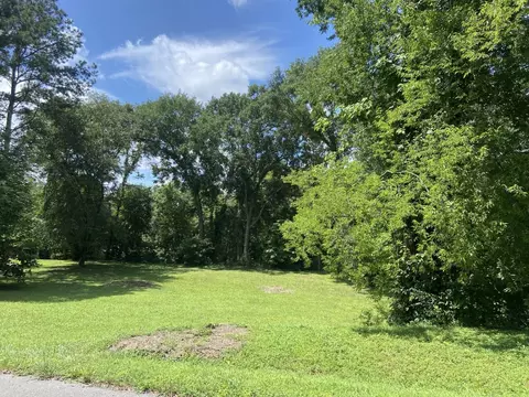 138 Tree Frog Ln, Benton, TN 37307
