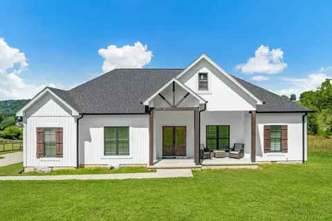 610 Bridle Path Ln, Hartsville, TN 37074