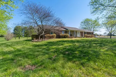 4520 Mount Sharon Rd, Greenbrier, TN 37073