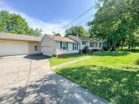 415 Robertson Dr, Smyrna, TN 37167