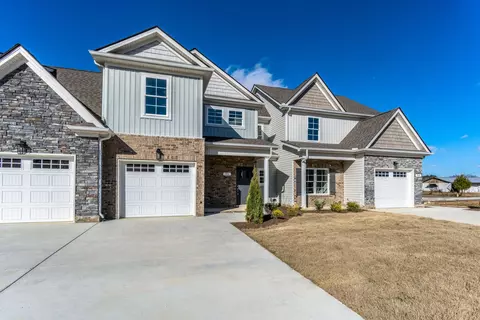 142 Creek Wood Rd, Manchester, TN 37355