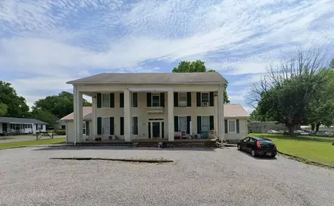 511 Elizabeth St, Shelbyville, TN 37160