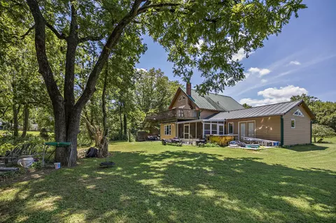 415 Tolbert Hollow Rd, Bradyville, TN 37026