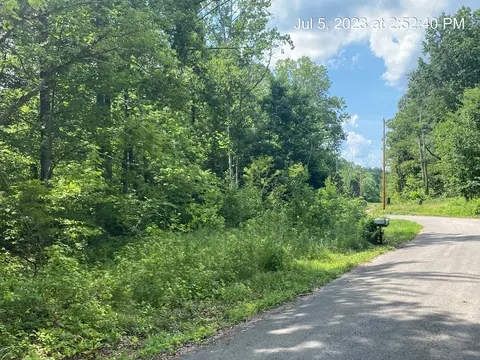 511 Higgs Rd, Big Rock, TN 37023