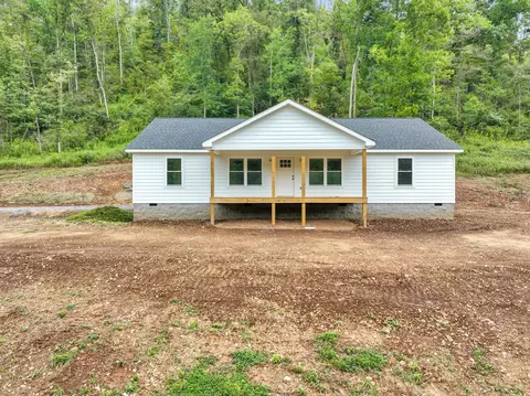 502 Difficult Rd, Pleasant Shade, TN 37145