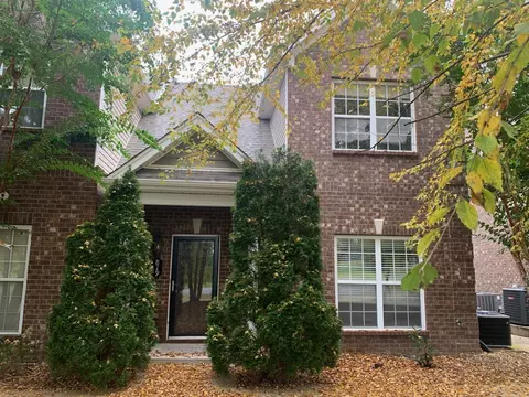 819 General Cabot Ct, Murfreesboro, TN 37129