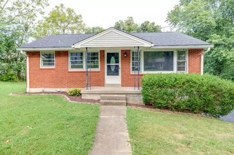 100 Oak Dr, Dickson, TN 37055 photo 2