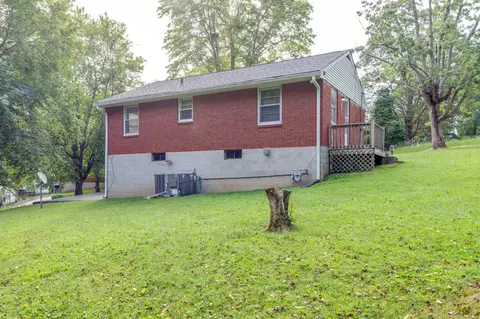 100 Oak Dr, Dickson, TN 37055 photo 4