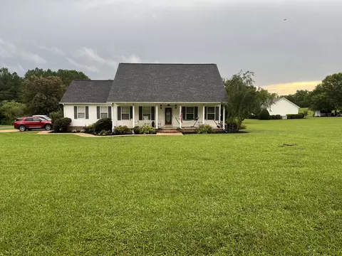 109 Beechwood Dr, Lawrenceburg, TN 38464